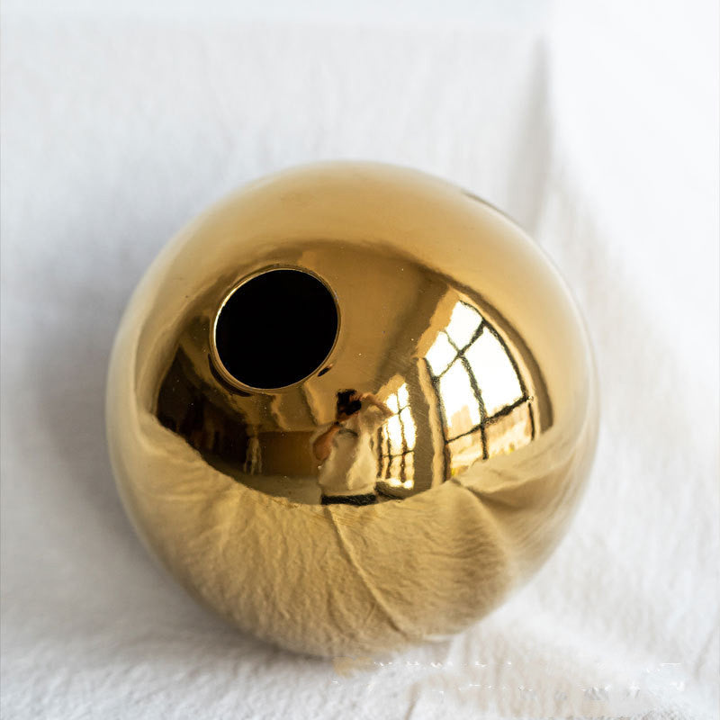 Gouden keramische siervaas - productfoto 9