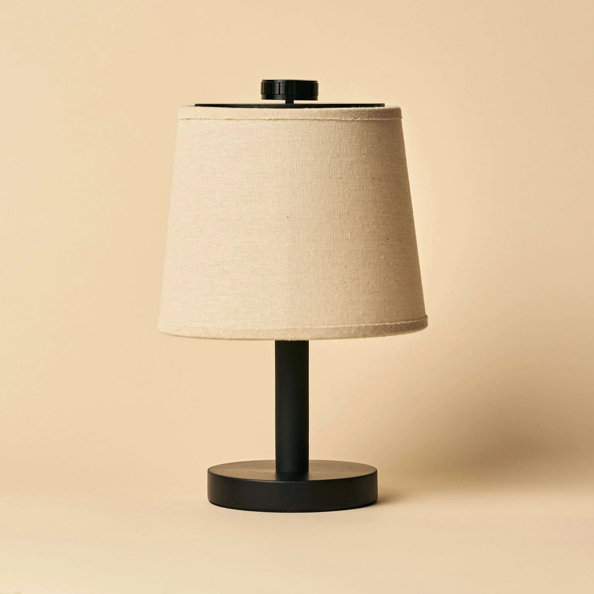 Rover Zwarte Houten Oplaadbare Tafellamp
